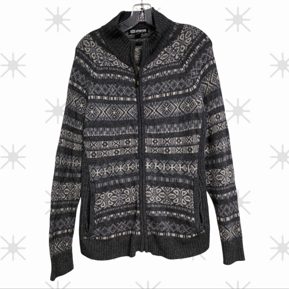 Sherpa Adventure Gear Paro Gray And White Full Zip Sweater Size Large